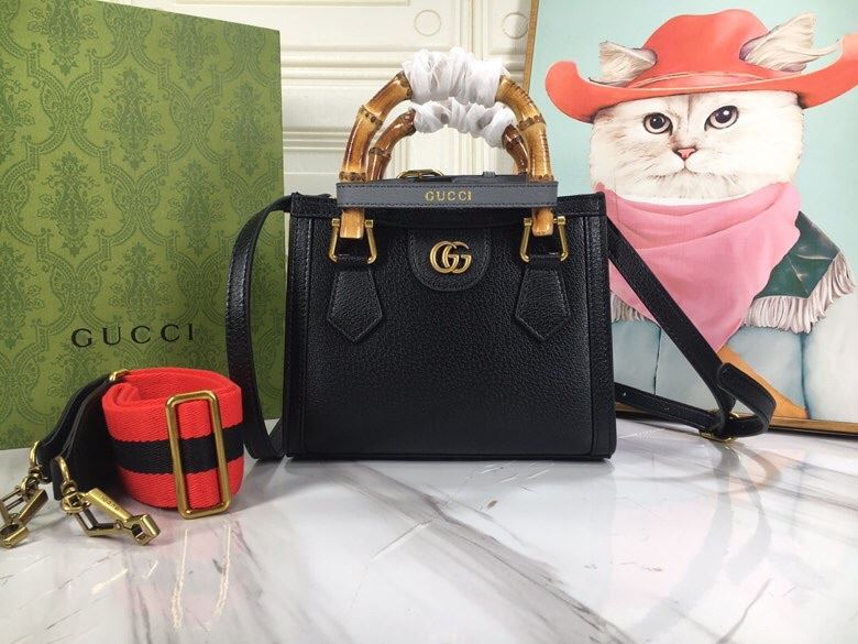 Gucci Shopping Bags